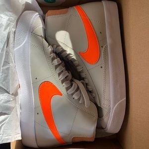 Women’s Nike Blazer Mid ‘77